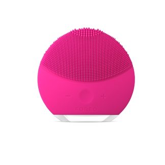 FOREO 98C4EBEC1891B9GS FOREO LUNA mini 2 Deep Facial Cleansing Brush for All Skin Types, Ultra-hygienic silicone [Rechargeable 300 uses/charge, 2-Year Warranty] - Fuchsia