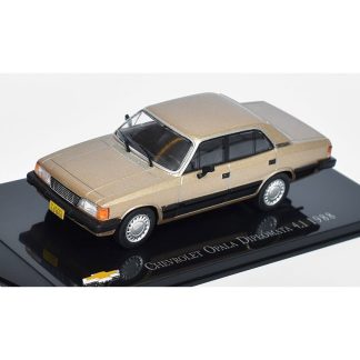 Chevrolet Opala Diplomata 4.1 1988 1:43 - DeAgostini časopis s modelem Chevrolet Opala Diplomata 4.1 1988 - kovový model auta