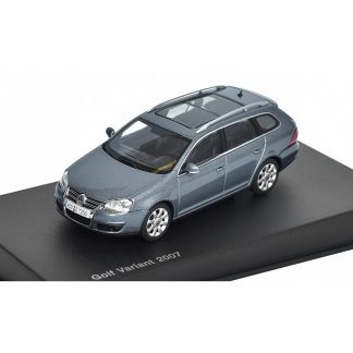 Volkswagen Golf V Variant 2007 1:43 - AUTOart VW Golf combi - kovový model auta