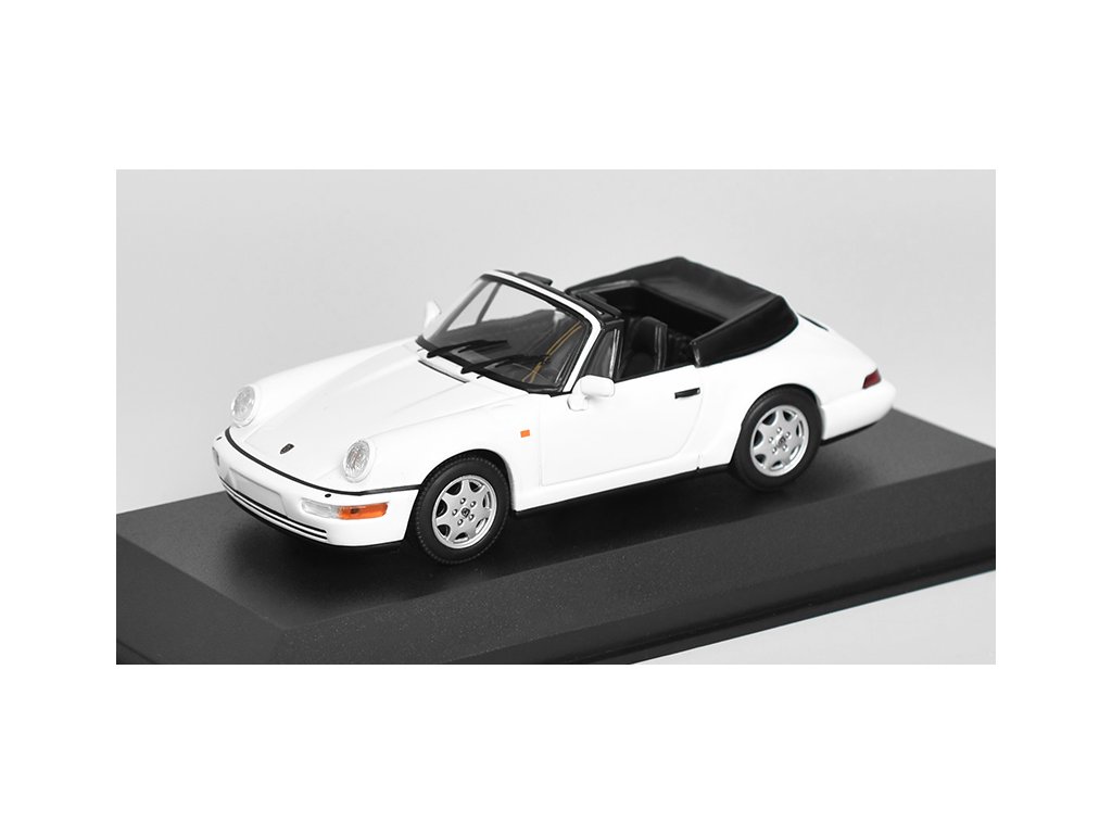 Porsche 911 Carrera 4 Cabriolet 1990 1:43 - MAXICHAMPS Porsche 911 Carrera 4 Cabriolet 1990 - kovový model auta