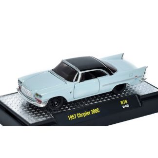 Chrysler 300C 1957 1:64 - M2 Machines Chrysler 300 C 1957 - kovový model auta