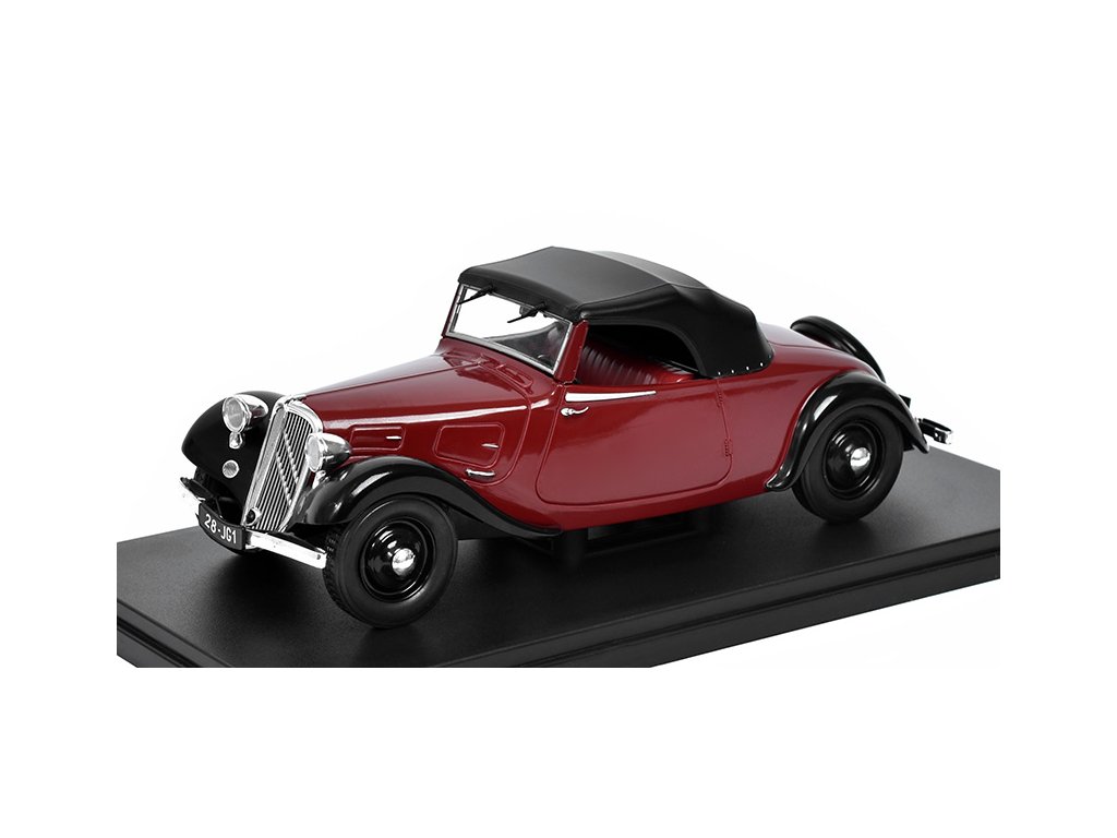 Citroen Traction 7C Avant Cabriolet 1:24 - Hachette časopis s modelem Citroen Traction 7C Cabriolet - kovový model auta