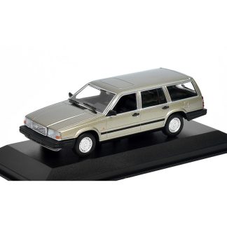 Volvo 740 GL 1986 1:43 - MAXICHAMPS Volvo 740 GL 1986 - kovový model auta