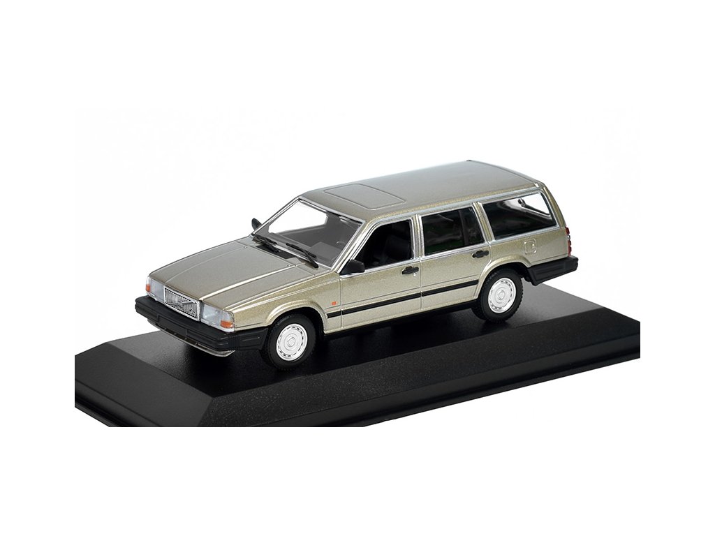 Volvo 740 GL 1986 1:43 - MAXICHAMPS Volvo 740 GL 1986 - kovový model auta