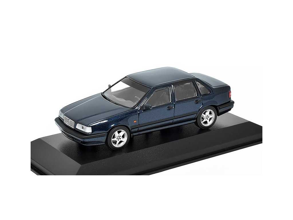 Volvo 850 1994 modrá 1:43 - MAXICHAMPS Volvo 850 1994 - kovový model auta