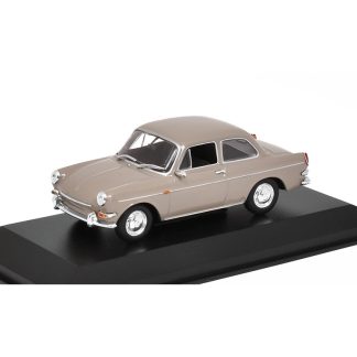 Volkswagen 1600 1966 béžový 1:43 - MAXICHAMPS VW 1600 1966 - kovový model auta