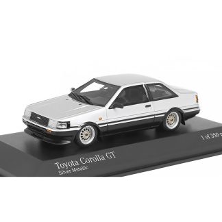 Toyota Corolla GT 1984 1:43 - Minichamps Toyota Corolla GT - kovový model auta