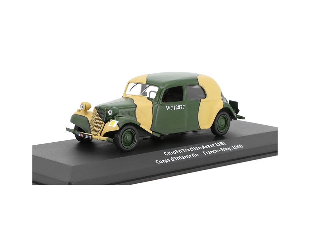 Citroen Traction Avant 11BL 1:43 - časopis Samochody Wojskowe s modelem #55 Citroen Traction Avant 11BL Corps d'Infanterie France 1940 - kovový model auta