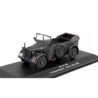 Kfz.15 901 6. Panzerdevision 1940 1:43 časopis Samochody Wojskowe s modelem #57 Kfz. 15 901 6.Panzerdevision France 1940 - kovový model auta