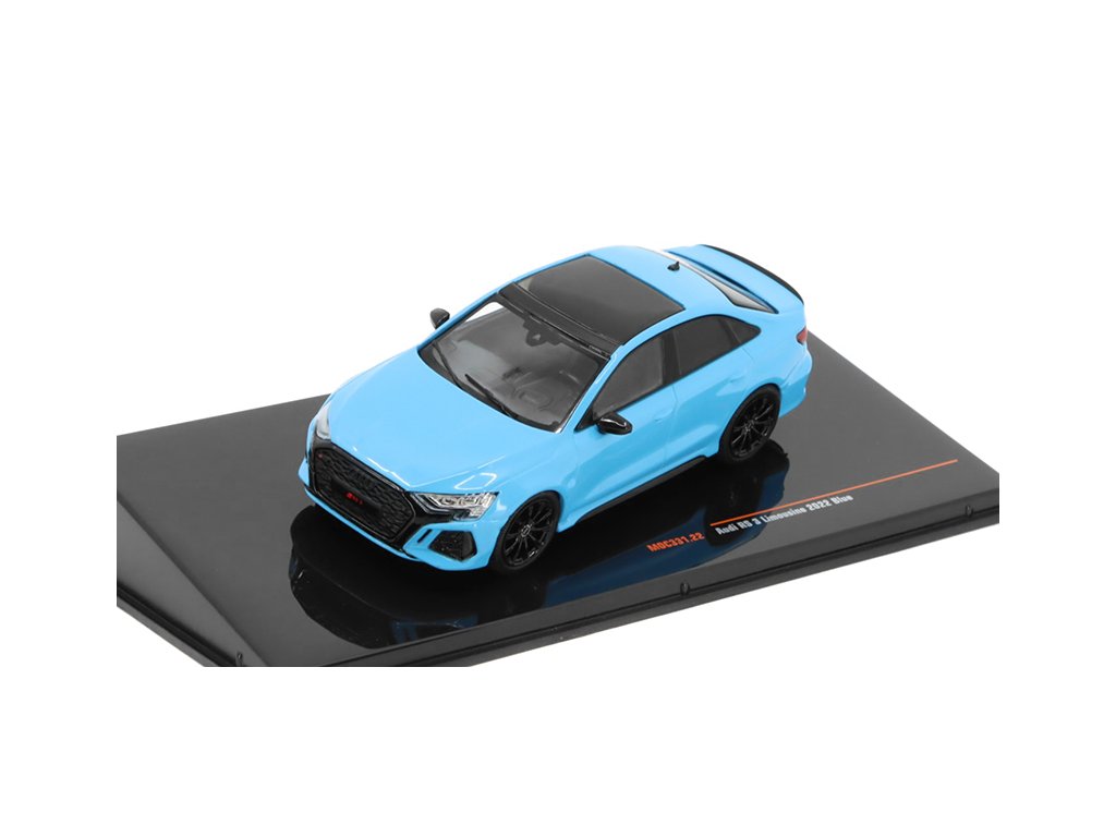 Audi RS3 Limousine modrá 1:43 - IXO Models Audi RS 3 Limousine - kovový model auta