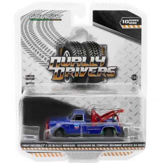 Chevrolet C-30 Dually Wrecker 1969 ( zelené disky ) Standard Oil Company Roadside Service 24h 1:64 - GreenLight Chevy C30 Dually Wrecker 1969 Standard Oil Company - kovový model auta