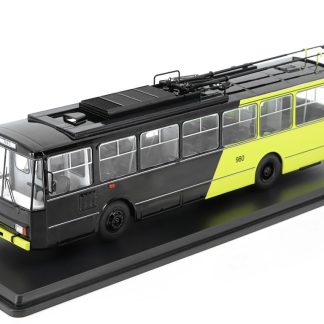 Škoda 14TR trolejbus Potsdam 1:43 - Premium ClassiXXs Škoda 14TR trolejbus Postupim CZ - kovový model