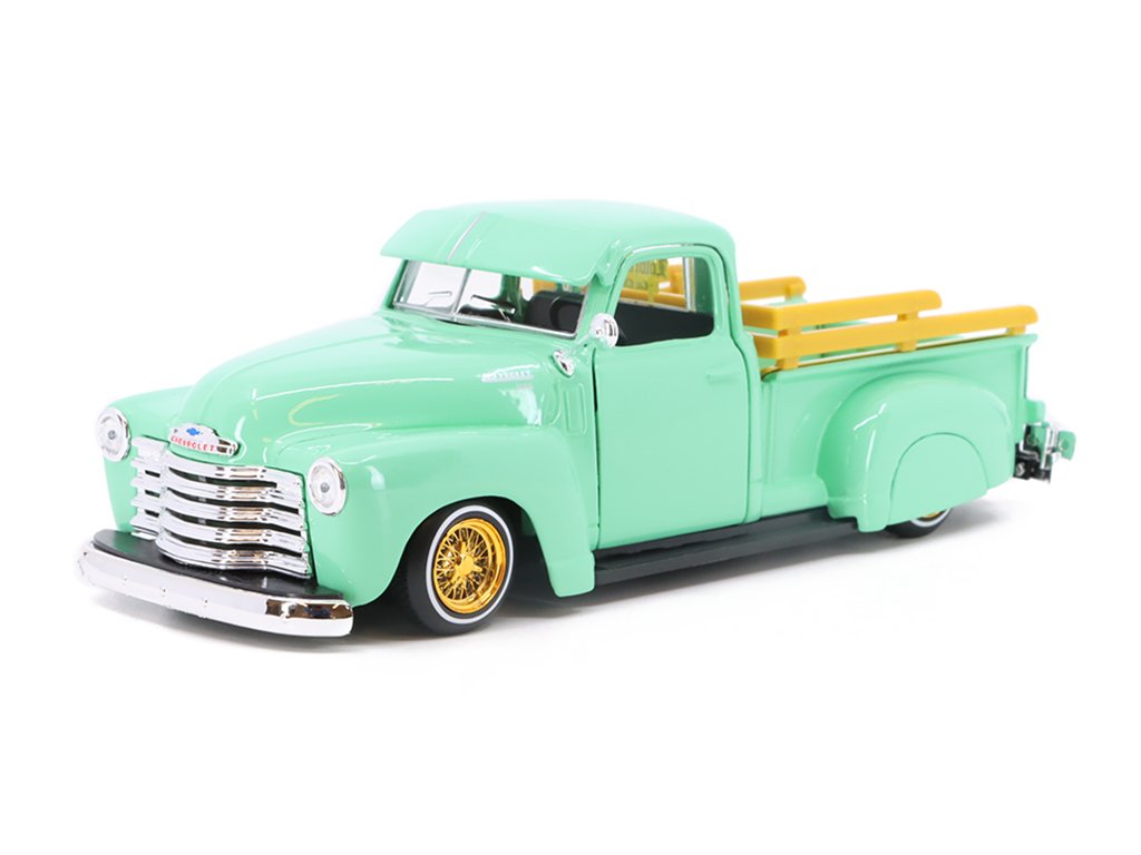 Chevrolet 3100 Pick-up 1950 1:25 - Maisto Chevrolet 3100 Pick-up - Maisto - kovový model auta