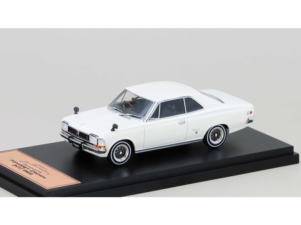 Toyota TOYOPET Crown (HT) 1968 1:43 - Hachette časopis s modelem Toyopet Crown HT - kovový model auta 1/43