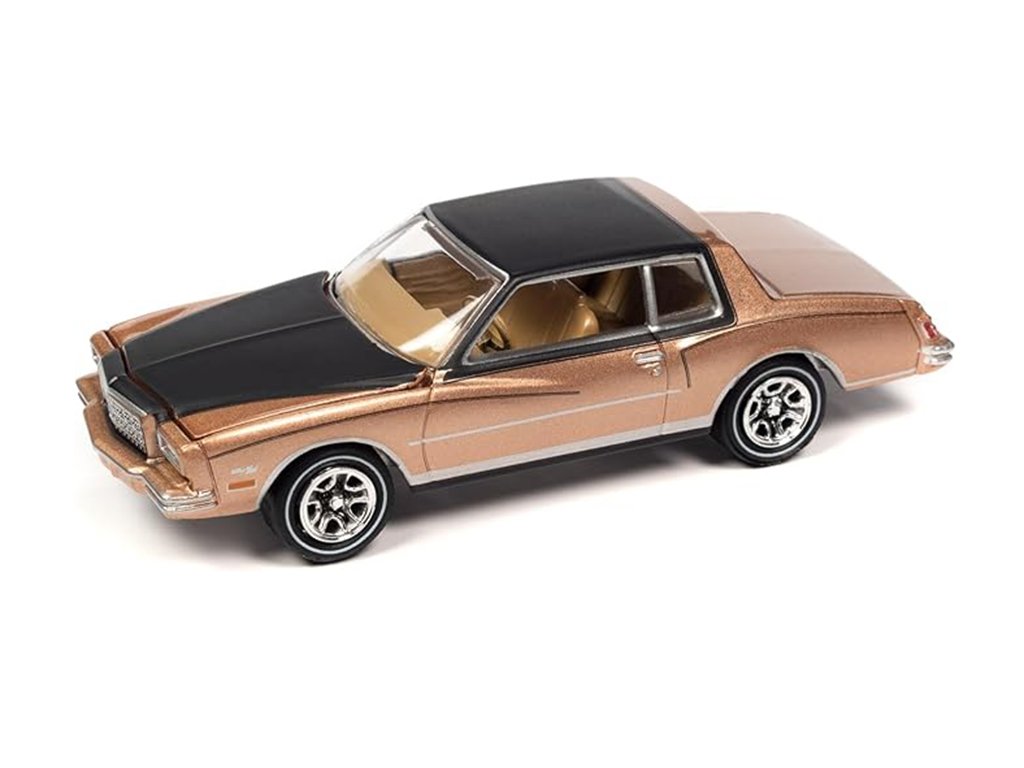 Chevy Monte Carlo 1980 1:64 - Johnny Lightning Chevrolet Monte Carlo - sběratelský model autá 1/64
