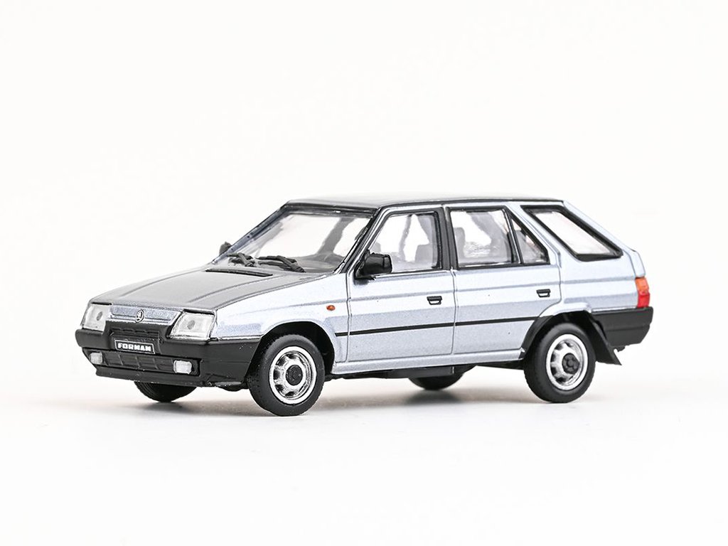 Škoda Forman 1993 Stříbrná Safír Metalíza 1:43 - Abrex Škoda Forman 1993 - kovový model auta 1/43
