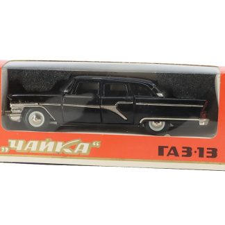 GAZ 13 Čajka - 1:43 - TANTAL GAZ 13 Čajka - kovový model auta