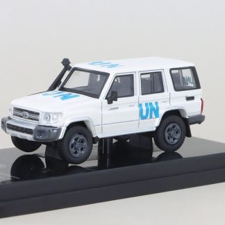 Toyota Land Cruiser LC76 United Nations 1:64 - PARAGON Models Toyota Land Cruiser 76 UN - kovový model auta 1/64