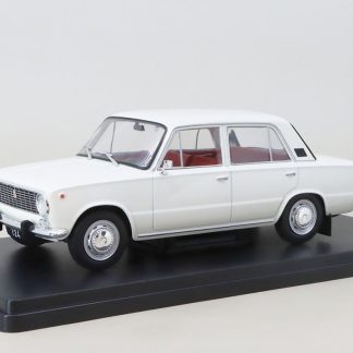 Fiat 124 1:24 WhiteBox Fiat - 124 - kovový model auta