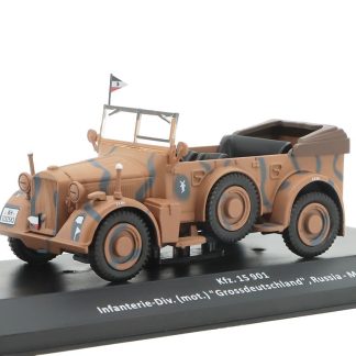 Horch KFZ. 15 901 Infanterie-Div. (mot.) Grossdeutschland Russia May 1942 1:43 - časopis Vojenské automobily s modelem #8 KFZ. 15 901 - kovový model auta 1/43