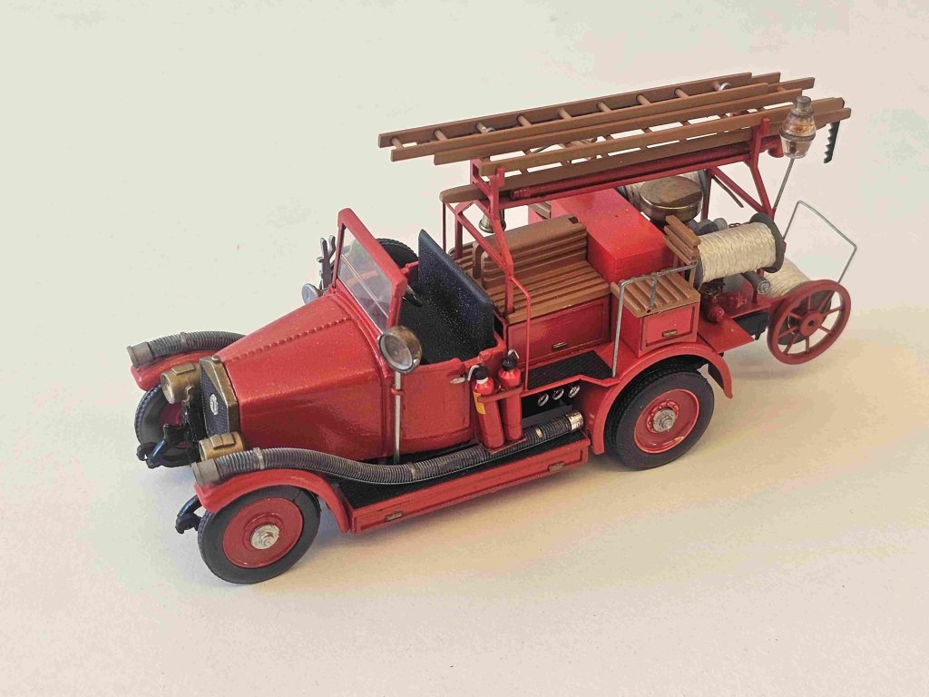 AMO-F15 Hasič - 1:43 Ručně vyrobený model SOUKROMÝ INZERAT AMO - F15 Hasič - model auta - 1:43