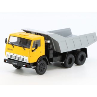 Kamaz 5511 1:43 - Kultovní náklaďáky minulé éry časopis s modelem #54 Kamaz 5511 - kovový model auta 1/43