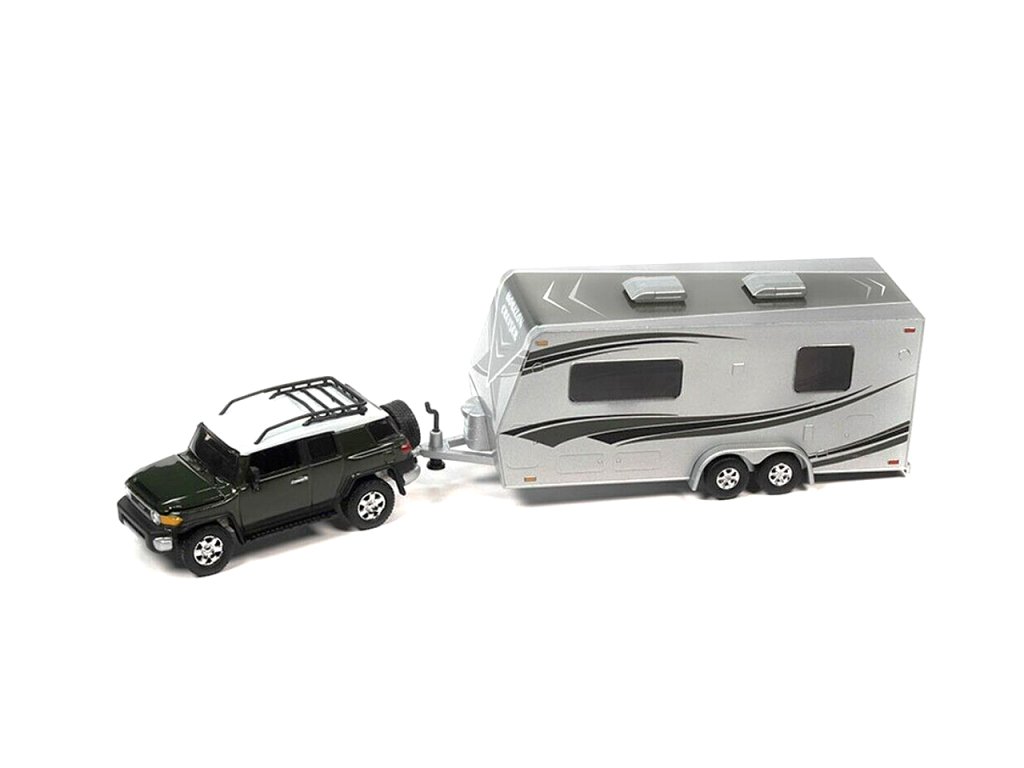 Toyota FJ Cruiser 2010 & Přívěs 1:64 - Johnny Lightning Toyota FJ Cruiser with Trailer - sběratelský model autá 1/64