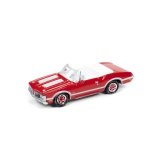 Oldsmobile 442 Convertible 1970 červená 1:64 - Johnny Lightning Oldsmobile 442 - sběratelský model autá 1/64