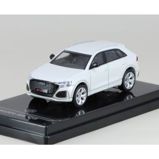 Audi RS Q8 bilá RHD Pravostranné Řízení 1:64 - PARAGON Models Audi RS Q8 - kovový model auta 1/64