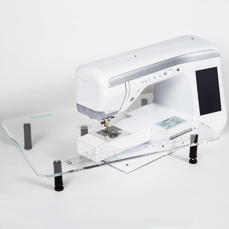 Угловой акриловый раздвижной стол Sew Steady Quilters (18 x 24)